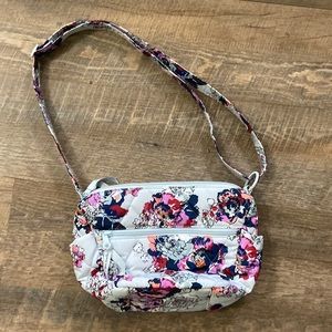 Vera Bradley- Crossbody bag in reactive material